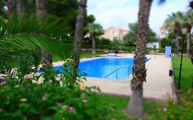 LOS ALAMILLOS 3 Piscina, CAMPO DE FUTBOL y jardin PRIVADOS